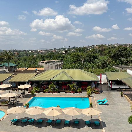 Prodiges Hotel Yaoundé Exteriör bild