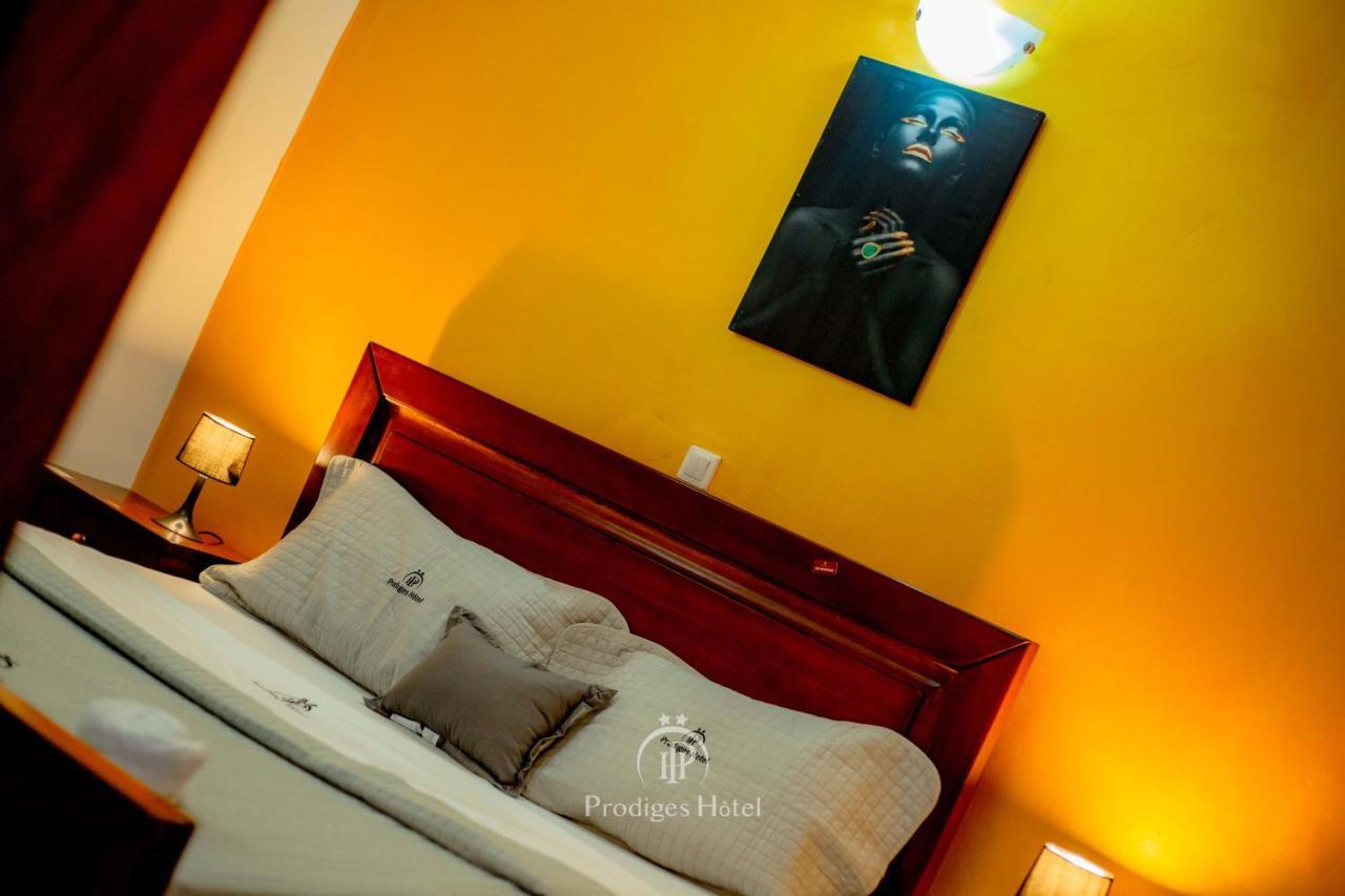 Prodiges Hotel Yaoundé Exteriör bild