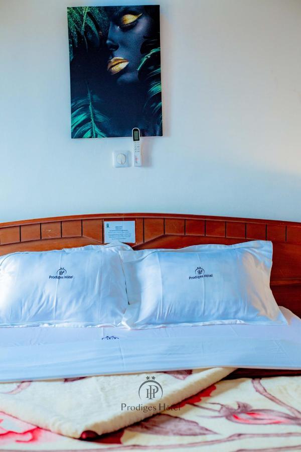 Prodiges Hotel Yaoundé Exteriör bild