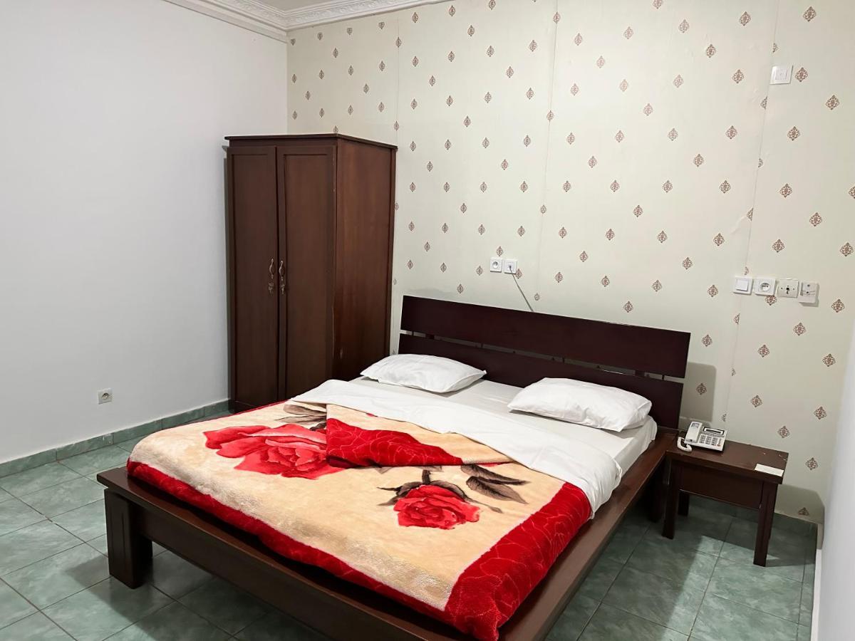 Prodiges Hotel Yaoundé Exteriör bild