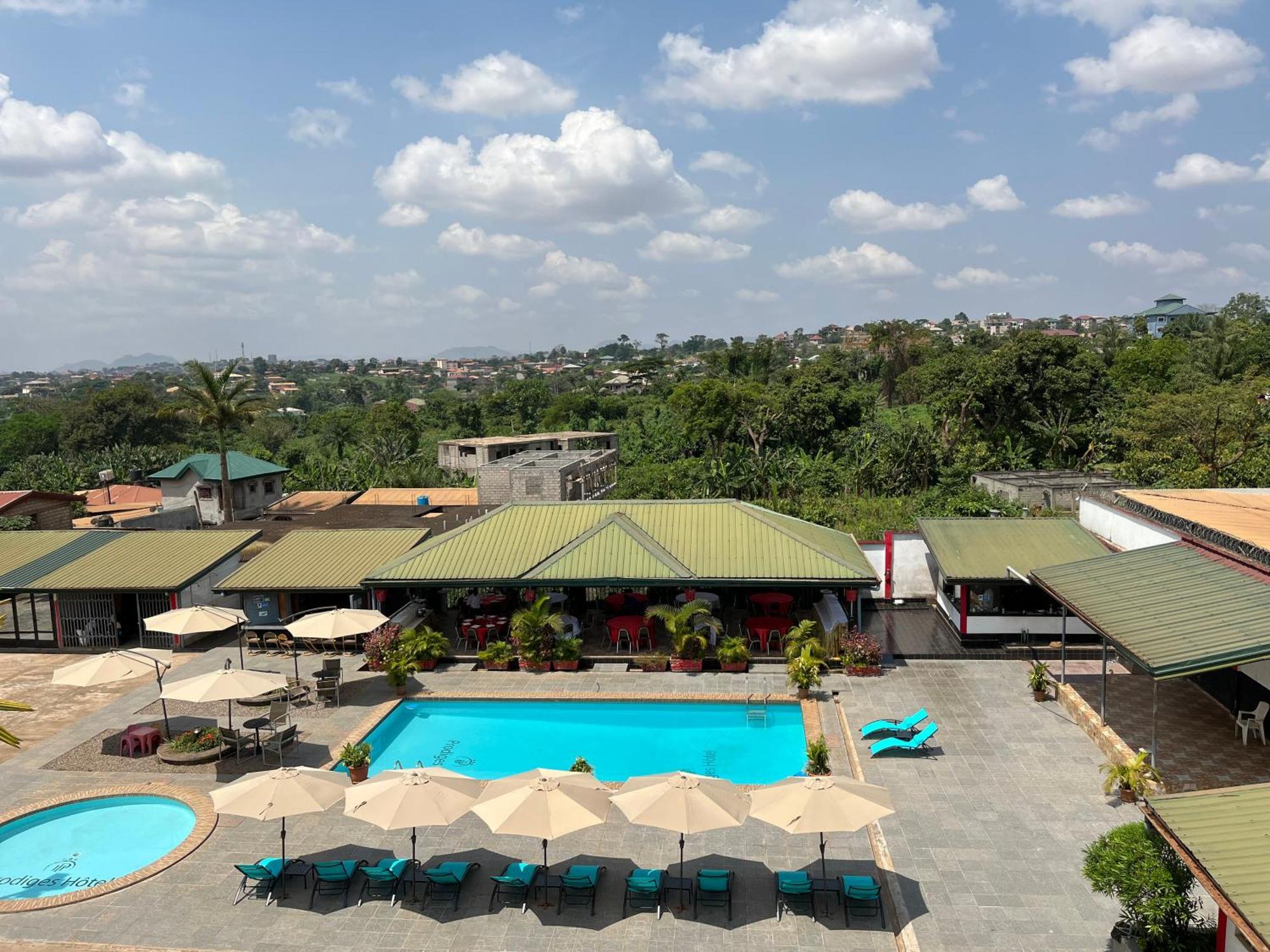 Prodiges Hotel Yaoundé Exteriör bild