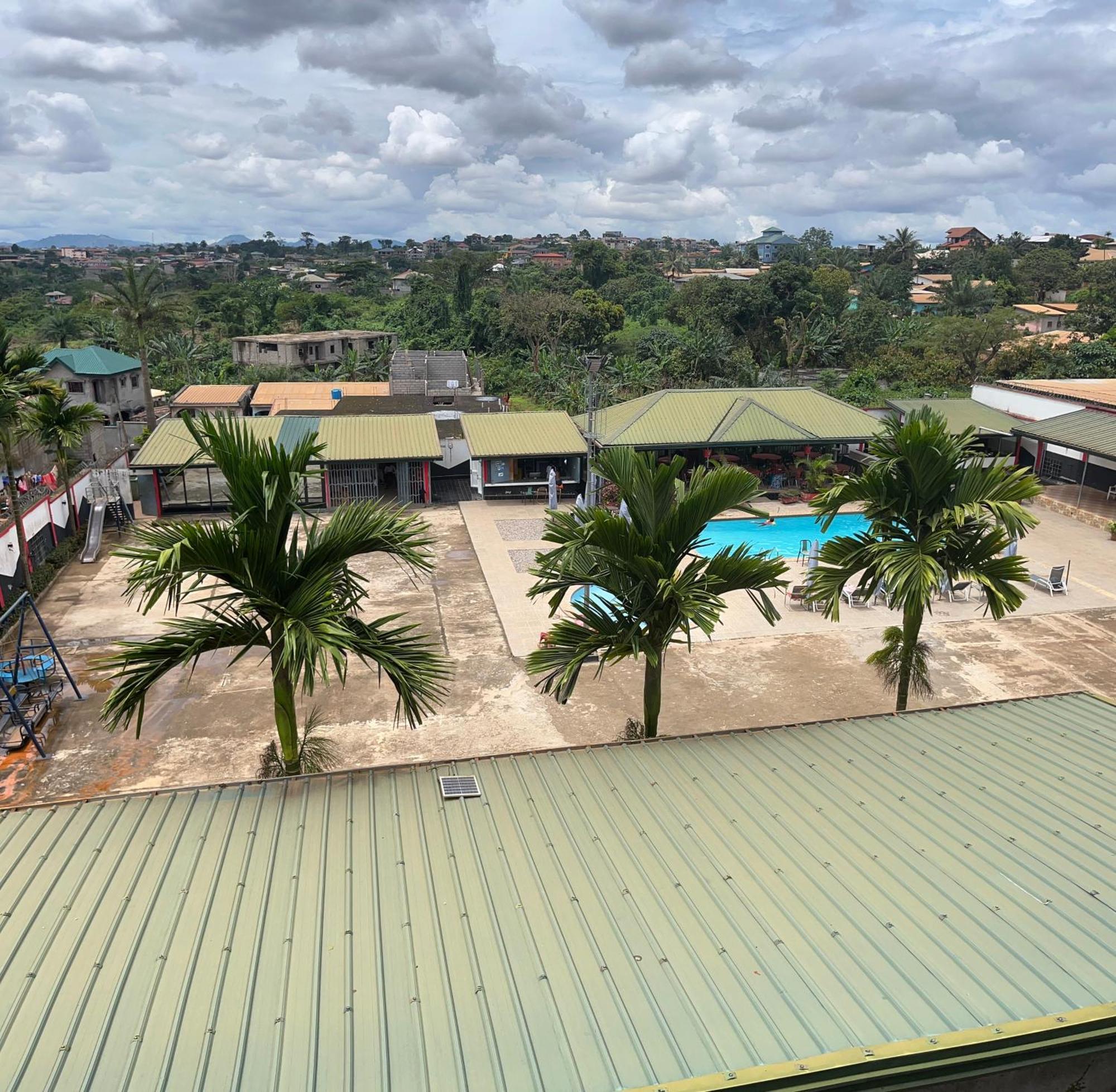 Prodiges Hotel Yaoundé Exteriör bild